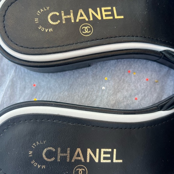 Chanel Lambskin Embroidered CC Mule Sandal 37 Black White - Picture 11 of 11